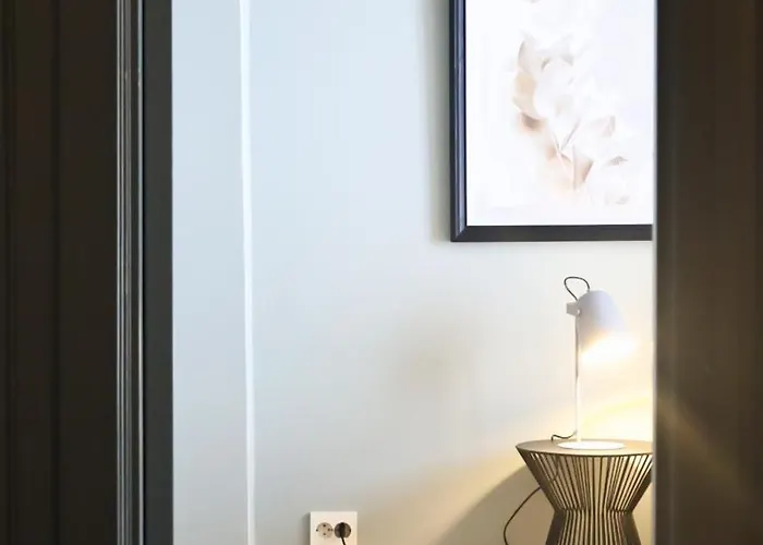 Elegant In The Middle Of Appartement